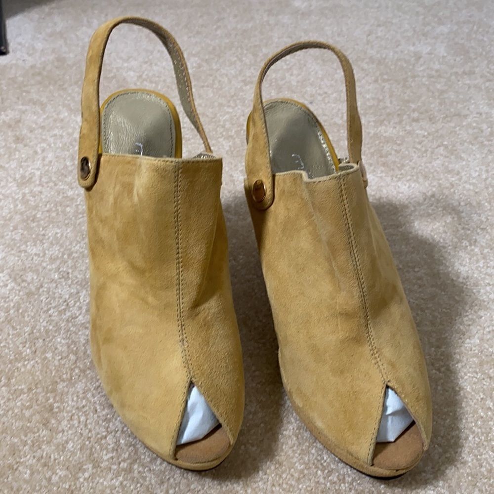 Women’s Suede Peep Toe High Heels with Chain Like Heel design - Picture 4 of 14